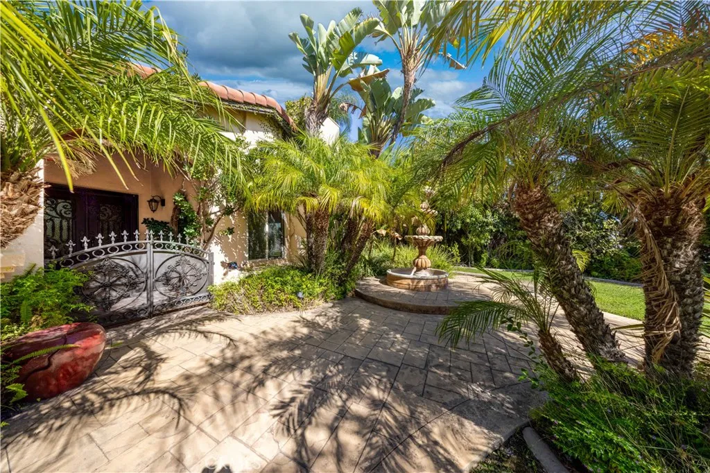 32 Franciscan, Phillips Ranch, California 91766 home-pic-2